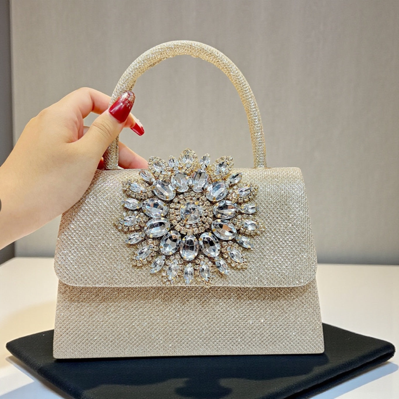 New Fashion Retro Rhinestone-encrusted Flower Knot Chain Small Square Bag Rhinestone Handbag Crossbody Evening Bag