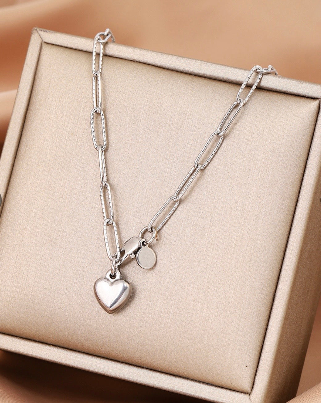 Romantic Heart Shape 18k Gold Plated Handmade Pendant Necklace
