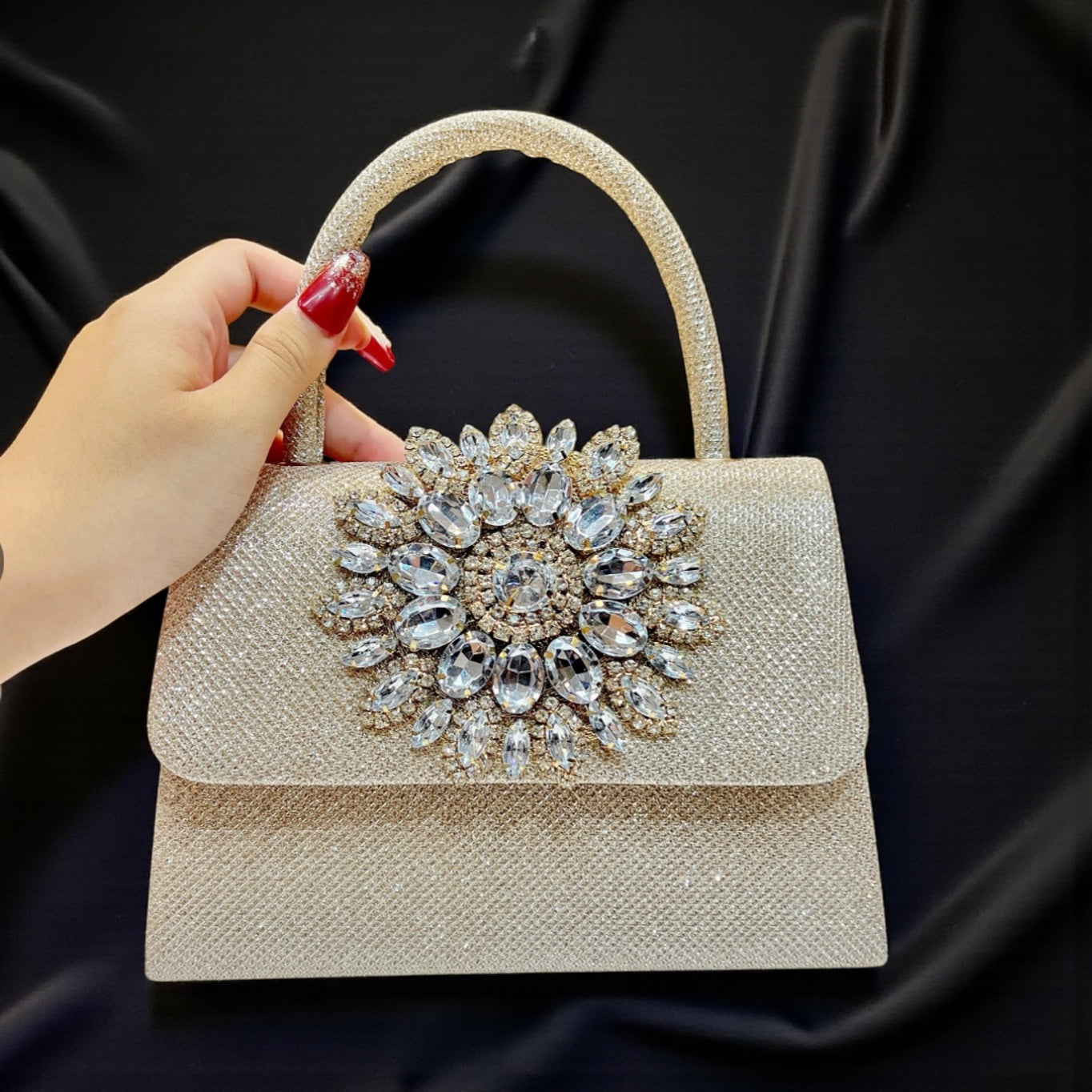 New Fashion Retro Rhinestone-encrusted Flower Knot Chain Small Square Bag Rhinestone Handbag Crossbody Evening Bag