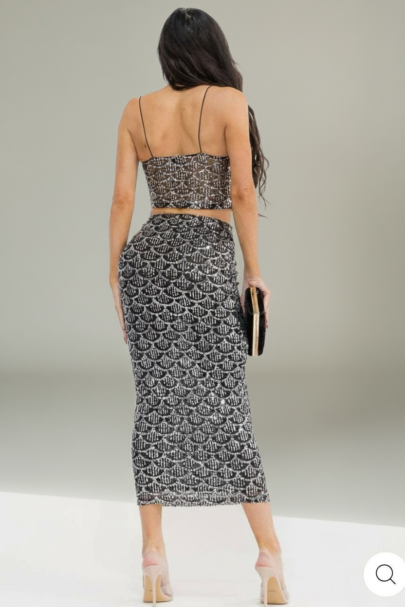 WOMEN'S SLEEVELESS CROP TOP & ELASTIC WAIST MAXI SKIRT SEQUINS 2PC. SET